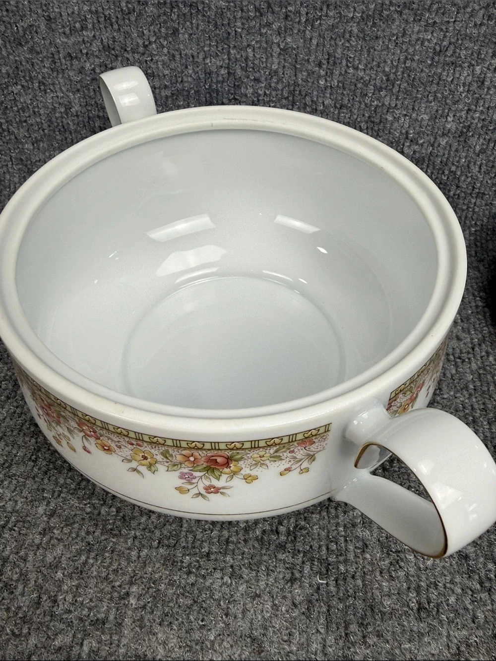 Noritake Ireland Morning Jewel Pattern 2767 Round Covered Vegetable Server